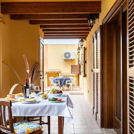 Sant'Antioco - Spazioso Appartamento Al Centro Extérieur photo