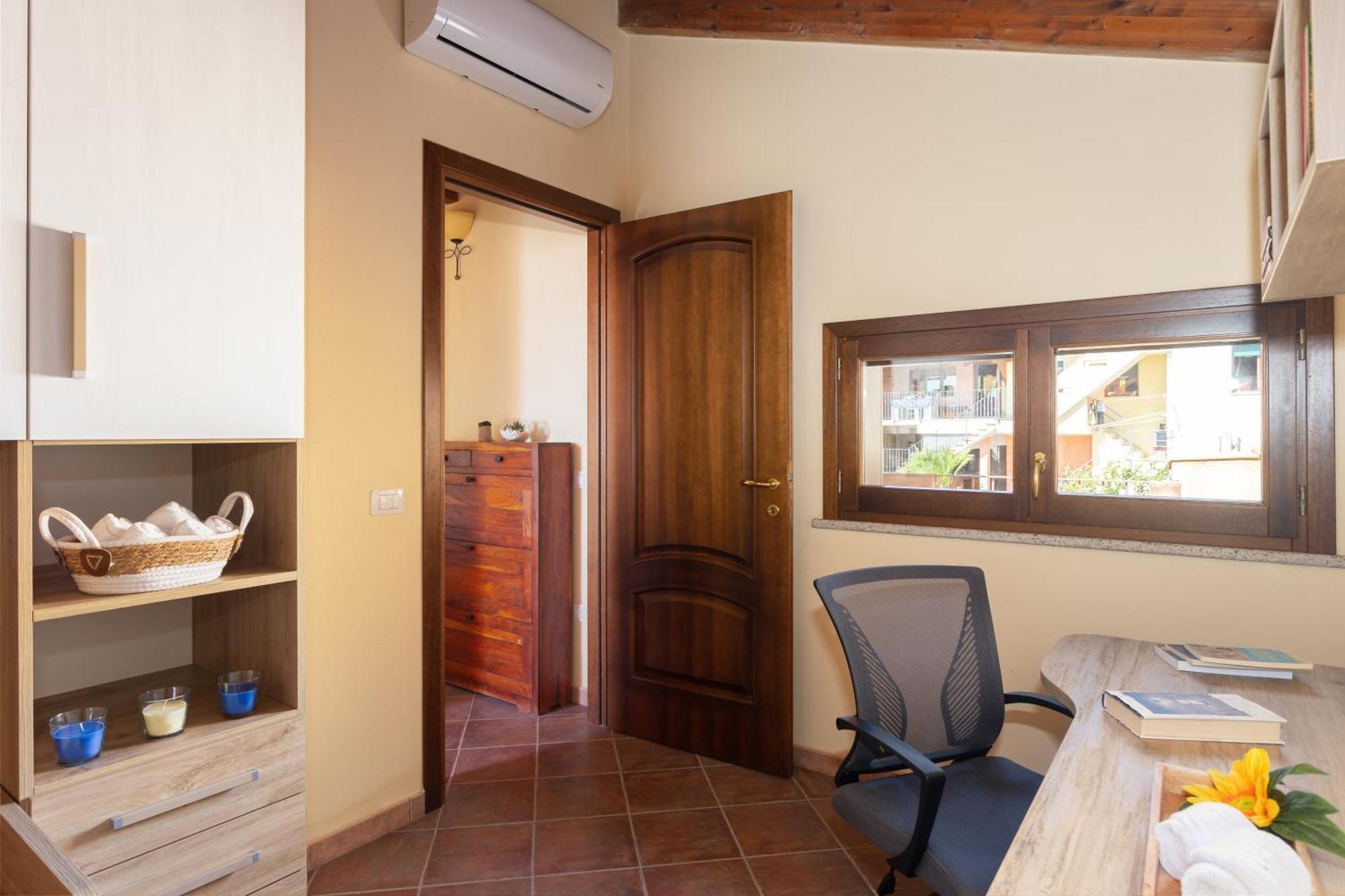 - Spazioso Al Centro Apartment *