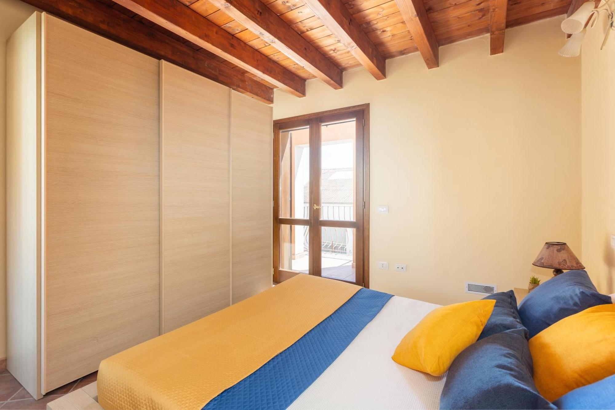 - Spazioso Al Centro Apartment