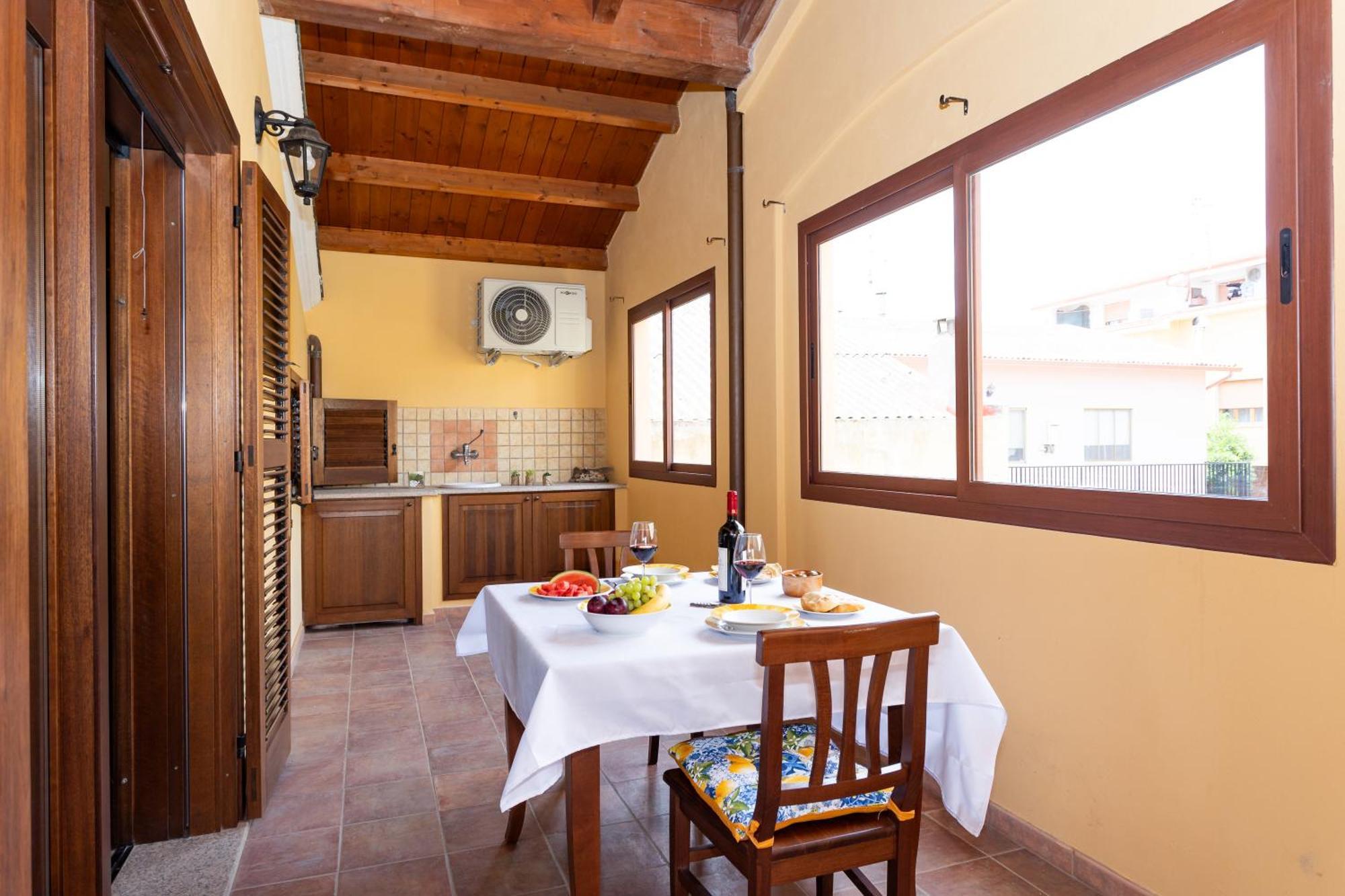 Apartment - Spazioso Al Centro *